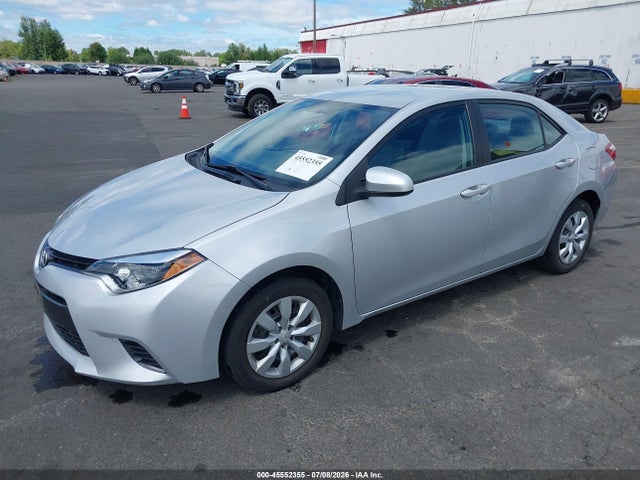 Toyota COROLLA LE 2015 5YFBURHE3FP213170 Image 2