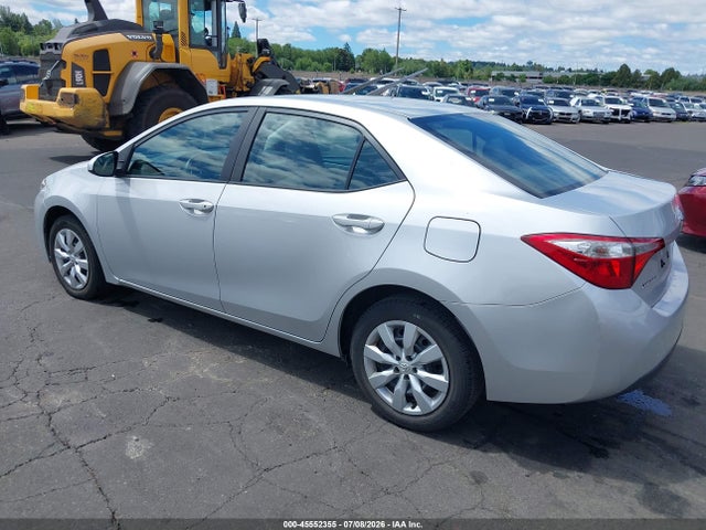Toyota COROLLA LE 2015 5YFBURHE3FP213170 Image 3