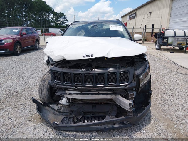 3C4NJCBB9MT570879 Jeep Compass Altitude Fwd