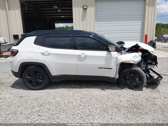 3C4NJCBB9MT570879 Jeep Compass Altitude Fwd