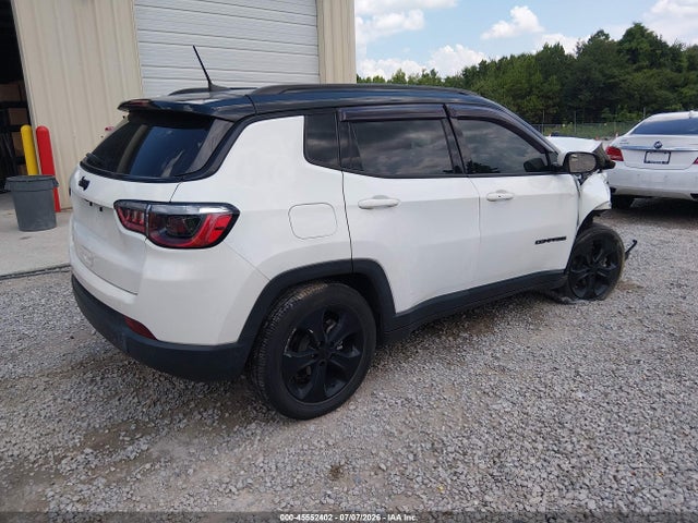 3C4NJCBB9MT570879 Jeep Compass Altitude Fwd