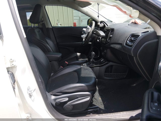 3C4NJCBB9MT570879 Jeep Compass Altitude Fwd