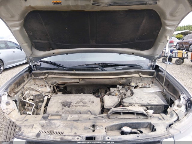 Mitsubishi Outlander Es 2018 JA4AD2A30JZ004571 Image 10