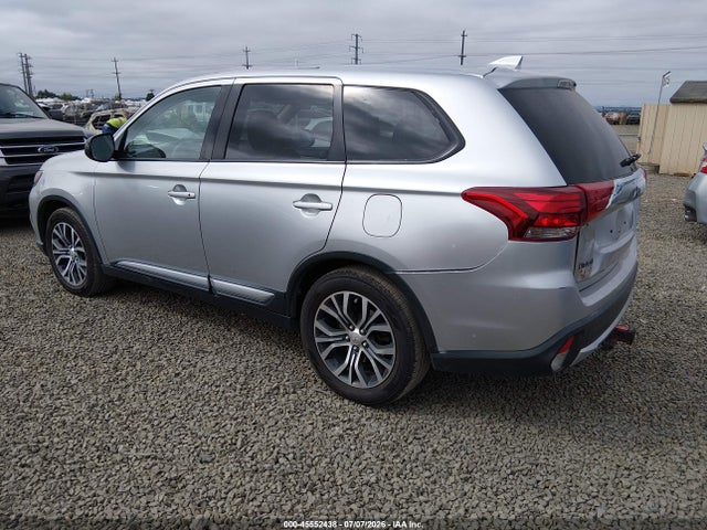 Mitsubishi Outlander Es 2018 JA4AD2A30JZ004571 Image 3