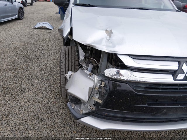 Mitsubishi Outlander Es 2018 JA4AD2A30JZ004571 Image 6