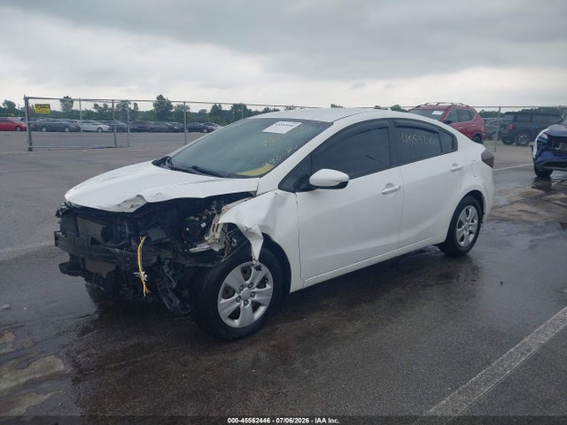 KIA FORTE LX 2016 KNAFK4A64G5496171 Image 2