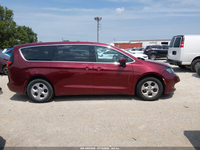Продаж на аукціоні авто 2017 Chrysler Pacifica Lx, vin: 2C4RC1CG9HR608761, номер лоту: 45552588