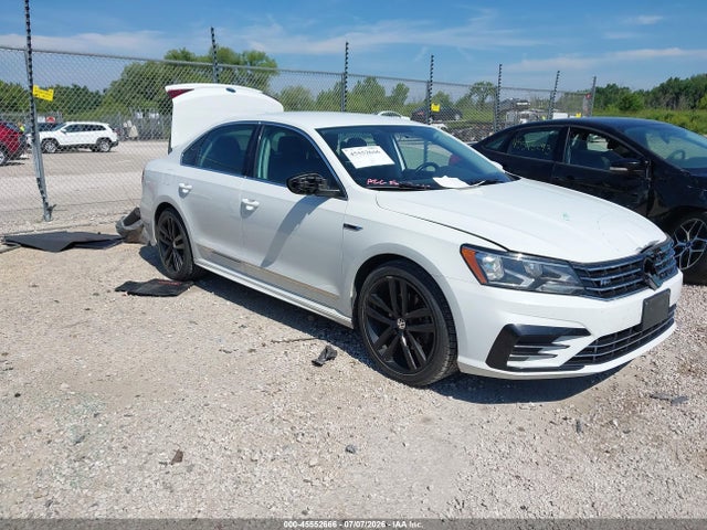 2017 Volkswagen Passat 1.8t R-line მანქანა იყიდება აუქციონზე, vin: 1VWDT7A30HC049054, აუქციონის ნომერი: 45552666