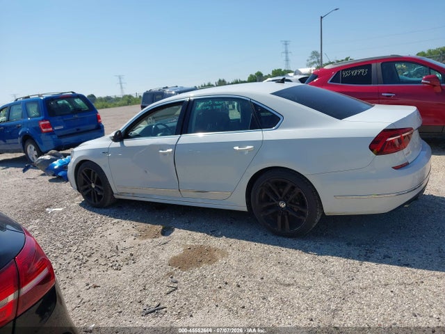 Продаж на аукціоні авто 2017 Volkswagen Passat 1.8t R-line, vin: 1VWDT7A30HC049054, номер лоту: 45552666