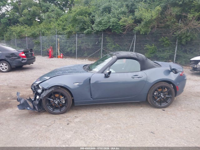 Mazda Mx-5 Miata Club 2022 JM1NDAC75N0504477 Image 14
