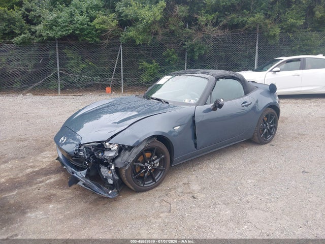 Mazda Mx-5 Miata Club 2022 JM1NDAC75N0504477 Image 2