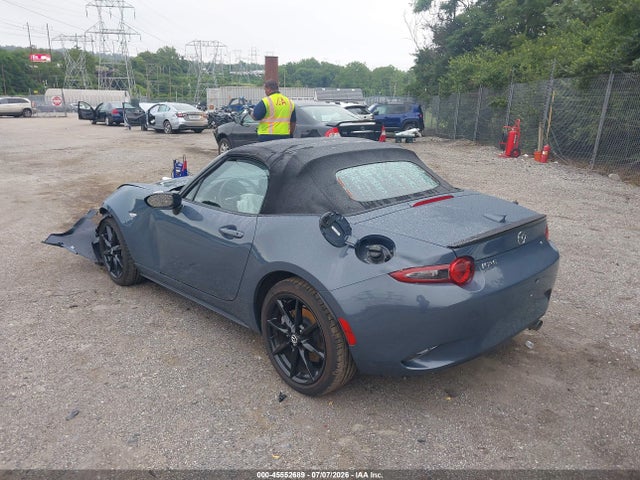 Mazda Mx-5 Miata Club 2022 JM1NDAC75N0504477 Image 3