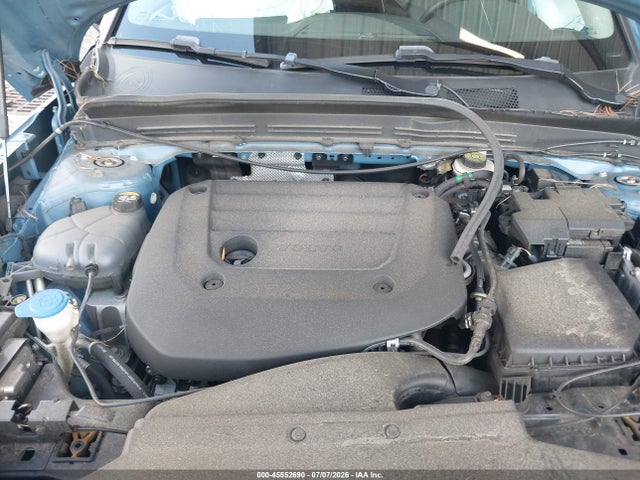 45552690 :رقم المزاد ، YV4L12UW8P2967018 vin ، 2023 Volvo Xc40 B5 Plus Dark Theme مزاد بيع