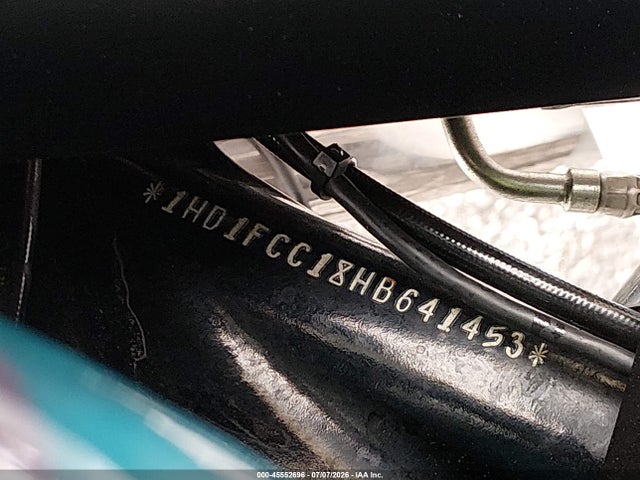 45552696 :رقم المزاد ، 1HD1FCC18HB641453 vin ، 2017 Harley-davidson Flhtcu Ultra Classic Electra Gld مزاد بيع