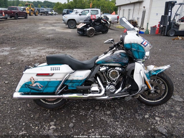 45552696 :رقم المزاد ، 1HD1FCC18HB641453 vin ، 2017 Harley-davidson Flhtcu Ultra Classic Electra Gld مزاد بيع
