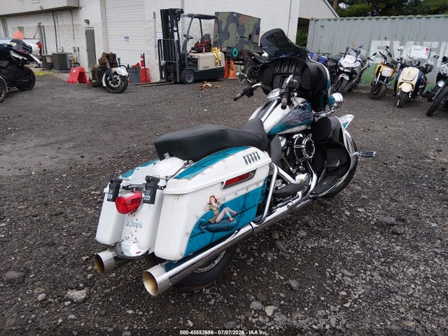 45552696 :رقم المزاد ، 1HD1FCC18HB641453 vin ، 2017 Harley-davidson Flhtcu Ultra Classic Electra Gld مزاد بيع