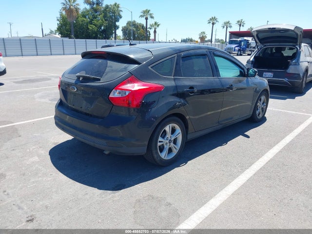 Ford FOCUS SE 2014 1FADP3K27EL414143 Image 4