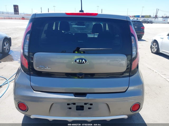 45552729 :رقم المزاد ، KNDJP3A58J7531709 vin ، 2018 Kia Soul + مزاد بيع