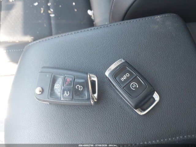 Продаж на аукціоні авто 2019 Volkswagen Tiguan 2.0t Se/2.0t Sel/2.0t Sel R-line/2.0t Sel R-line Black, vin: 3VV2B7AX5KM134169, номер лоту: 45552768