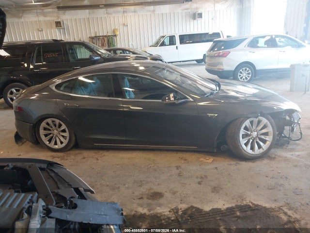 Tesla Model S 60d/70d/75d/85d/90d 2016 5YJSA1E29GF134586 Image 12