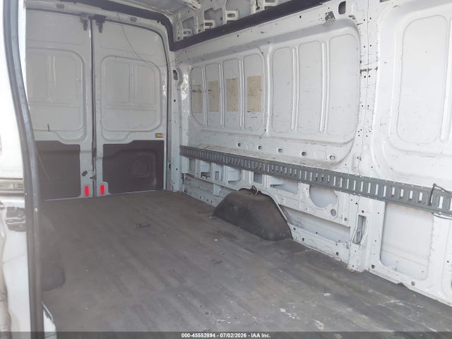45552894 :رقم المزاد ، 1FTYR3XV0FKA15784 vin ، 2015 Ford Transit-250 مزاد بيع