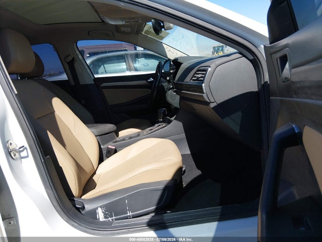 45552928 :رقم المزاد ، 3VWE57BU4KM269194 vin ، 2019 Volkswagen Jetta 1.4t Sel مزاد بيع