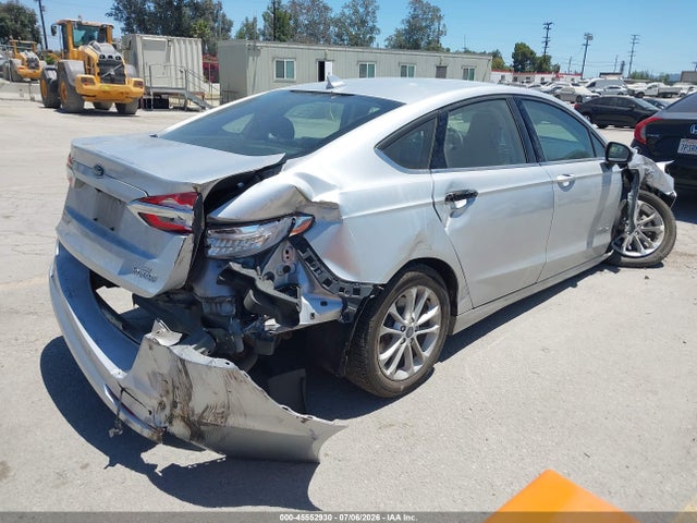 Ford Fusion Hybrid Se 2019 3FA6P0LU3KR174481 Image 4