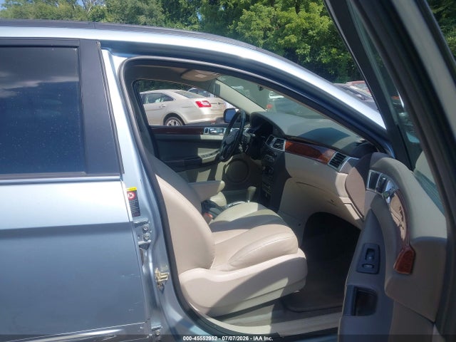 Продажа на аукционе авто 2004 Chrysler Pacifica, vin: 2C8GF68444R331410, номер лота: 45552952