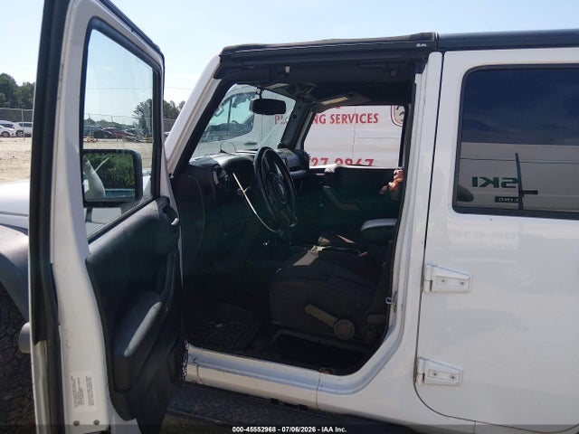 2013 Jeep Wrangler Unlimited Sport მანქანა იყიდება აუქციონზე, vin: 1C4HJWDG3DL542773, აუქციონის ნომერი: 45552968