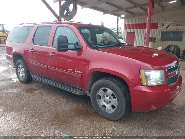 45553008 :رقم المزاد ، 1GNSKJE70ER226337 vin ، 2014 Chevrolet Suburban Lt مزاد بيع