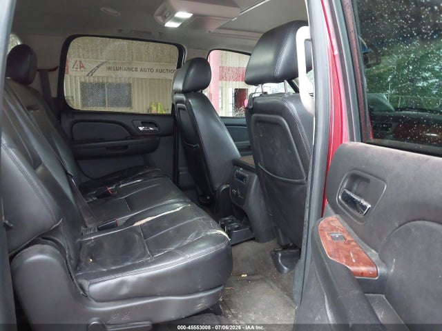 45553008 :رقم المزاد ، 1GNSKJE70ER226337 vin ، 2014 Chevrolet Suburban Lt مزاد بيع