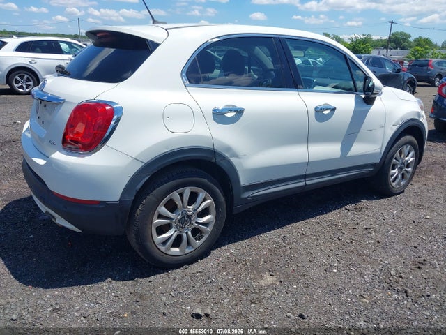 45553010 :رقم المزاد ، ZFBCFYDT7GP377198 vin ، 2016 Fiat 500x Lounge مزاد بيع