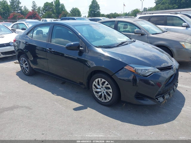 45553023 :رقم المزاد ، 2T1BURHEXJC993015 vin ، 2018 Toyota Corolla Le مزاد بيع