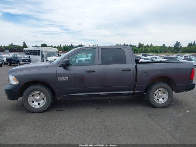 45553029 :رقم المزاد ، 1C6RR7KG7HS822334 vin ، 2017 Ram 1500 Tradesman  4x4 5'7 Box مزاد بيع