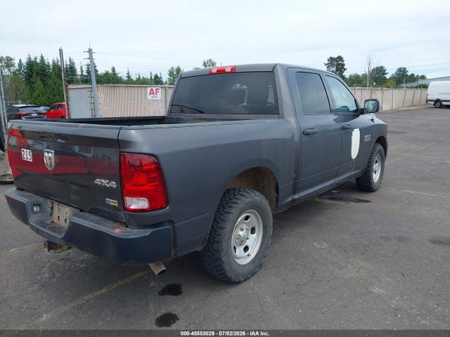 45553029 :رقم المزاد ، 1C6RR7KG7HS822334 vin ، 2017 Ram 1500 Tradesman  4x4 5'7 Box مزاد بيع