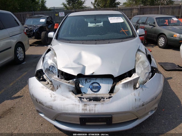 1N4AZ0CP2GC307395 Nissan LEAF S