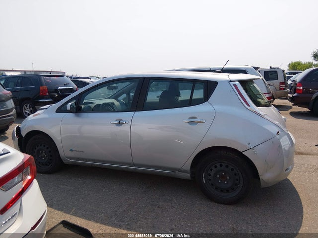1N4AZ0CP2GC307395 Nissan LEAF S