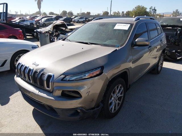 Jeep Cherokee Latitude 2016 1C4PJLCB2GW351753 Image 2