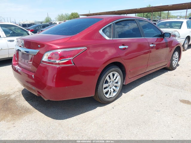 Nissan Altima 2.5 S 2015 1N4AL3AP0FC584714 Image 4
