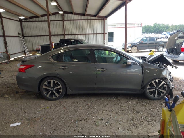 1N4AL3AP4JC110452 Nissan Altima 2.5 Sr