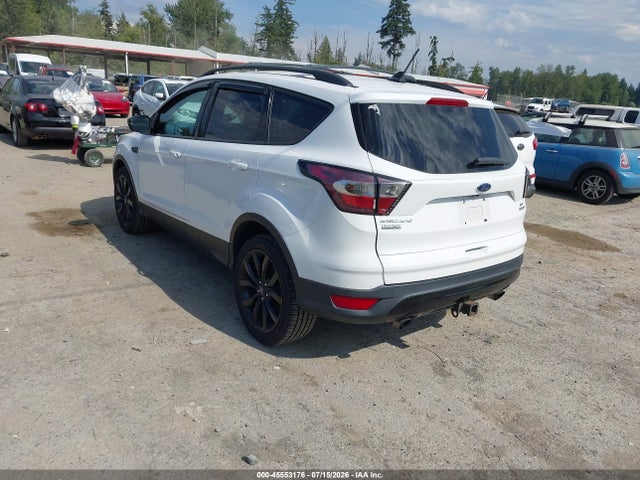 Ford ESCAPE SE 2018 1FMCU9GD7JUB30331 Image 3