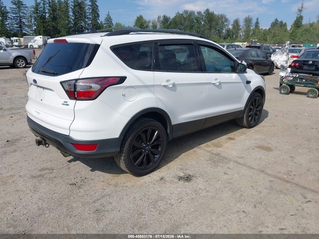 Ford ESCAPE SE 2018 1FMCU9GD7JUB30331 Image 4
