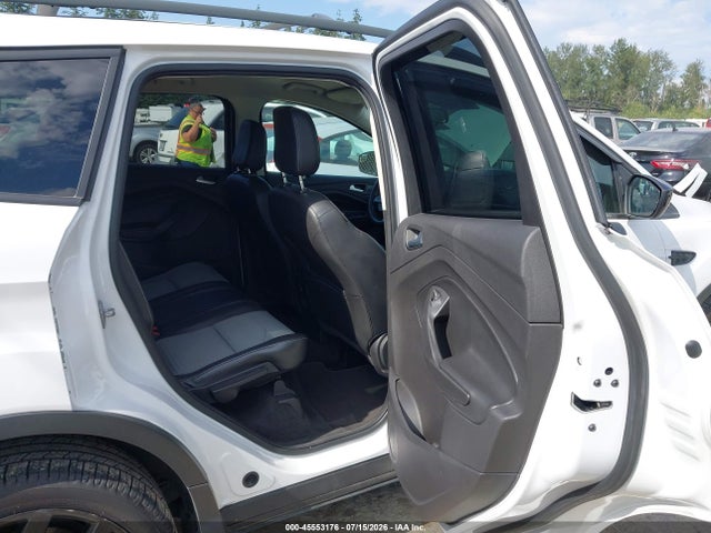 Ford ESCAPE SE 2018 1FMCU9GD7JUB30331 Image 8