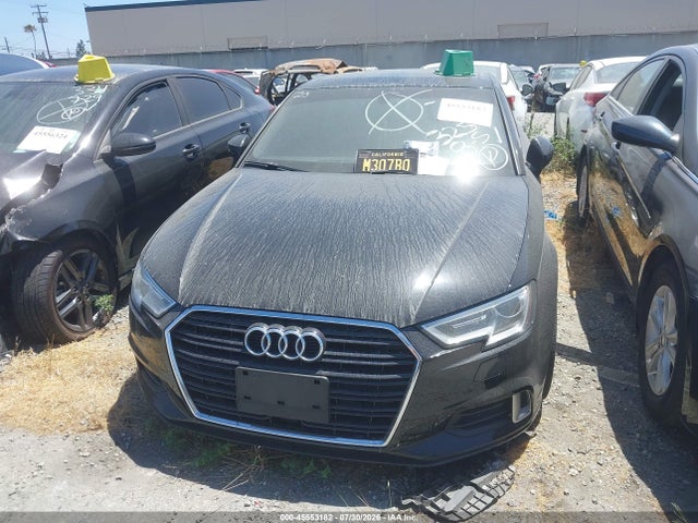 45553182 :رقم المزاد ، WAUAUGFF6J1029329 vin ، 2018 Audi A3 2.0t Premium/2.0t Tech Premium مزاد بيع