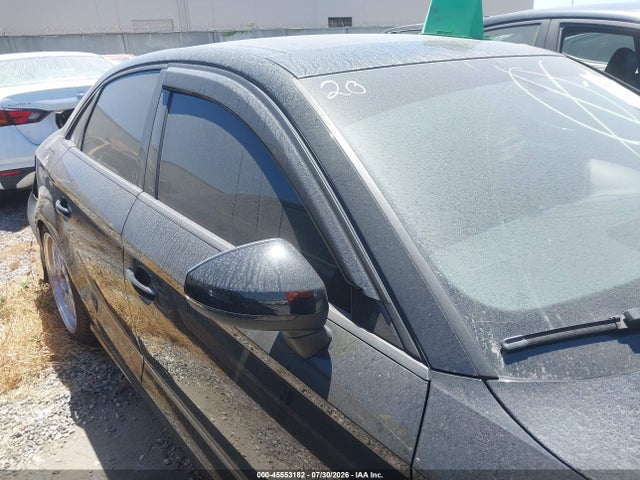 45553182 :رقم المزاد ، WAUAUGFF6J1029329 vin ، 2018 Audi A3 2.0t Premium/2.0t Tech Premium مزاد بيع