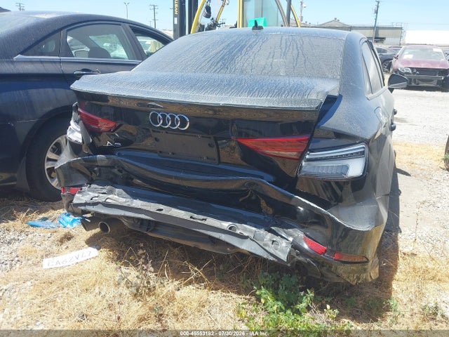 45553182 :رقم المزاد ، WAUAUGFF6J1029329 vin ، 2018 Audi A3 2.0t Premium/2.0t Tech Premium مزاد بيع
