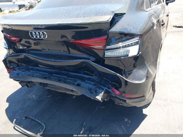 45553182 :رقم المزاد ، WAUAUGFF6J1029329 vin ، 2018 Audi A3 2.0t Premium/2.0t Tech Premium مزاد بيع