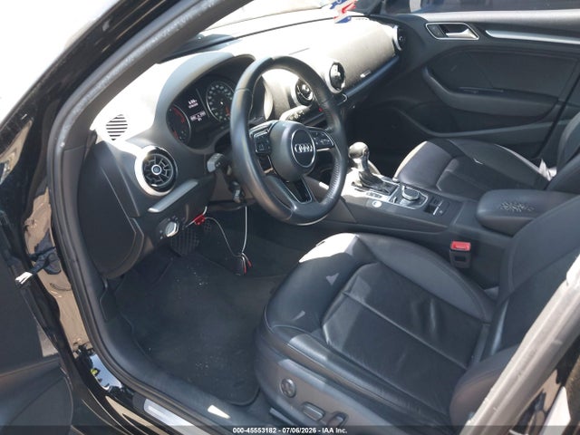 45553182 :رقم المزاد ، WAUAUGFF6J1029329 vin ، 2018 Audi A3 2.0t Premium/2.0t Tech Premium مزاد بيع