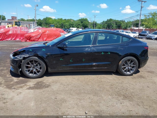 45553192 :رقم المزاد ، 5YJ3E1EB2NF322758 vin ، 2022 Tesla Model 3 Long Range Dual Motor All-wheel Drive مزاد بيع