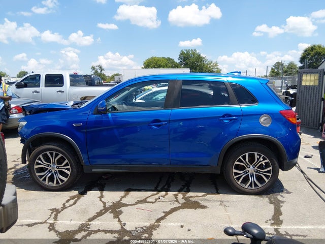 45553201 :رقم المزاد ، JA4AP3AU9HZ065496 vin ، 2017 Mitsubishi Outlander Sport 2.0 Le مزاد بيع